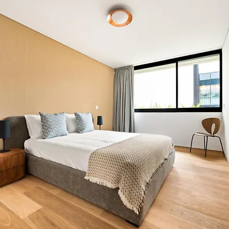 Lx Living By Mirabilis *